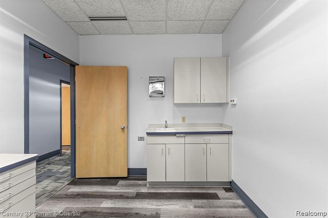 24825 Michigan Avenue, Dearborn, MI 48124