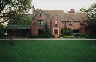 48 S Mission Rd, Eastborough, KS 67207