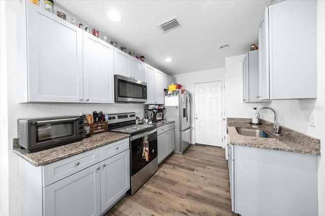 5515 SE 171 COURT, Ocklawaha, FL 32179