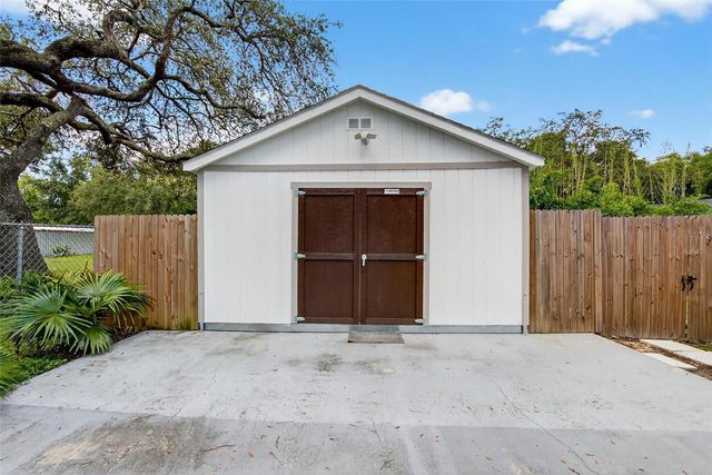 12308 N 53RD STREET, Temple Terrace, FL 33617