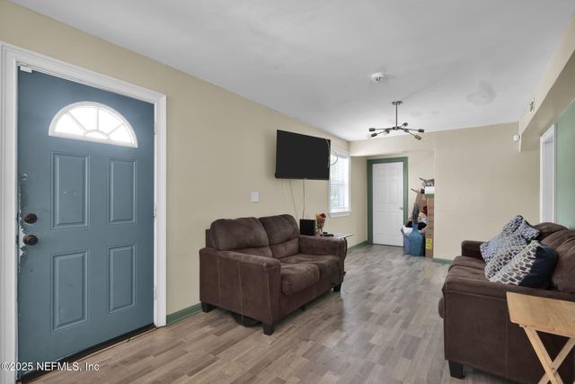 1971 JAMMES Road, Jacksonville, FL 32210