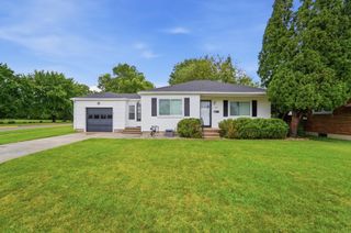 607 W Lake Avenue 607 W Lake Avenue, New Carlisle, OH 45344