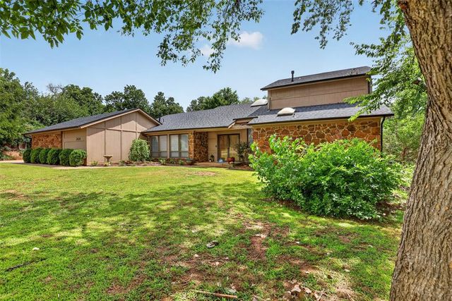 2620 Lost Trail Road, Edmond, OK 73012