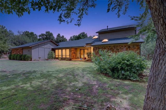 2620 Lost Trail Road, Edmond, OK 73012