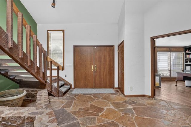 2620 Lost Trail Road, Edmond, OK 73012