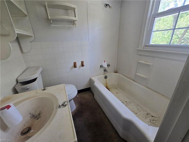 19614 Manson Church RD, Mc Kenney, VA 23872