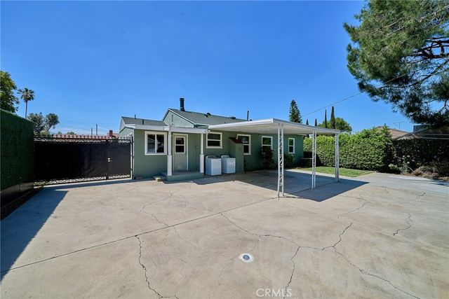 1307 E Mcwood, West Covina, CA 91790