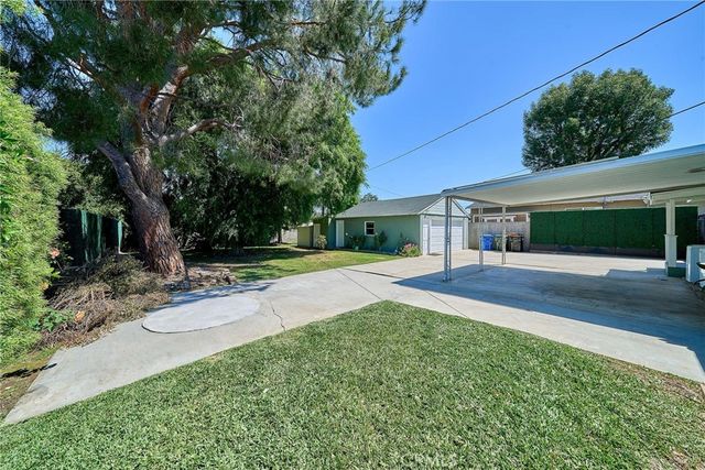 1307 E Mcwood, West Covina, CA 91790