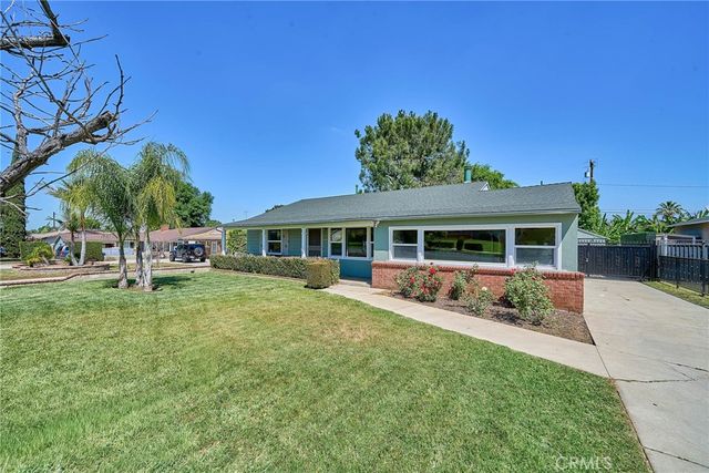 1307 E Mcwood, West Covina, CA 91790