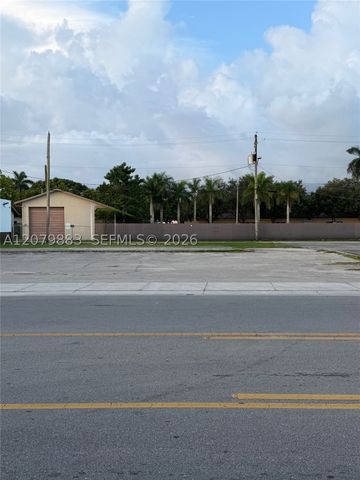 54 NW 8th St, Homestead, FL 33030