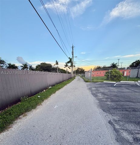 54 NW 8th St, Homestead, FL 33030