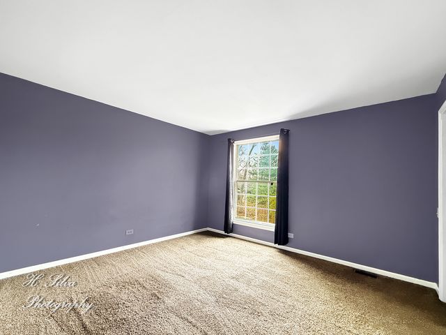 2110 Tahoe Parkway, Algonquin, IL 60102