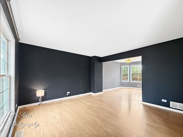 2110 Tahoe Parkway, Algonquin, IL 60102