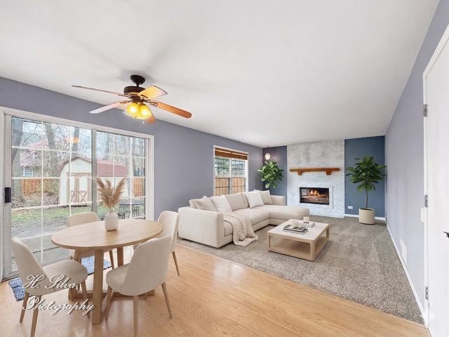 2110 Tahoe Parkway, Algonquin, IL 60102