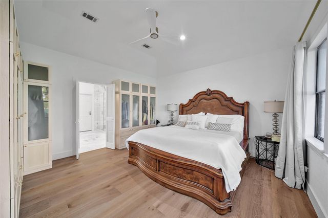 11 W Kitty Hawk St, Richmond, TX 77406