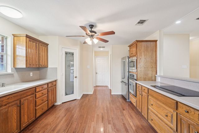 5415 Crested Butte Circle, Arlington, TX 76017