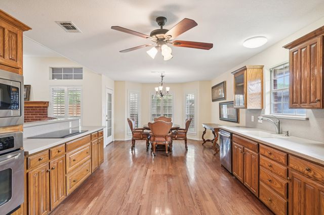 5415 Crested Butte Circle, Arlington, TX 76017