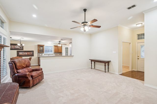 5415 Crested Butte Circle, Arlington, TX 76017