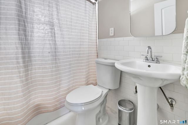 23 Arcadia Avenue, Stratford, CT 06614