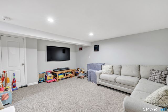 23 Arcadia Avenue, Stratford, CT 06614