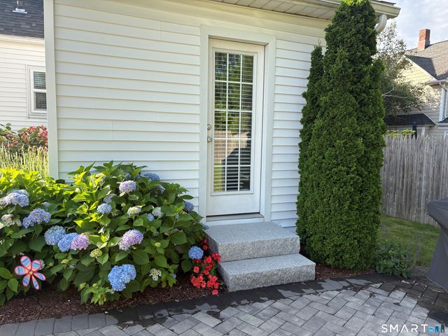 23 Arcadia Avenue, Stratford, CT 06614