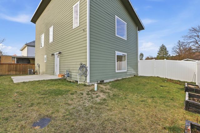2725 N Miami Ct, Spokane, WA 99217
