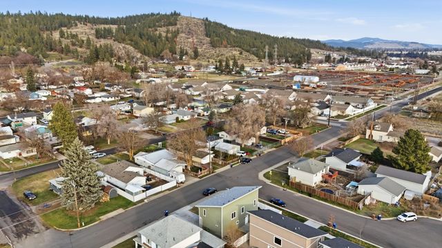 2725 N Miami Ct, Spokane, WA 99217