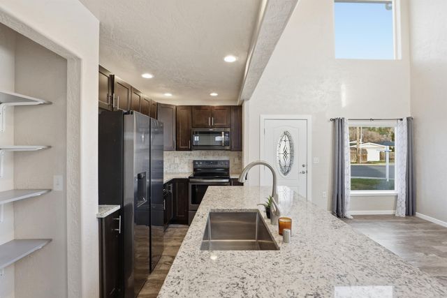 2725 N Miami Ct, Spokane, WA 99217