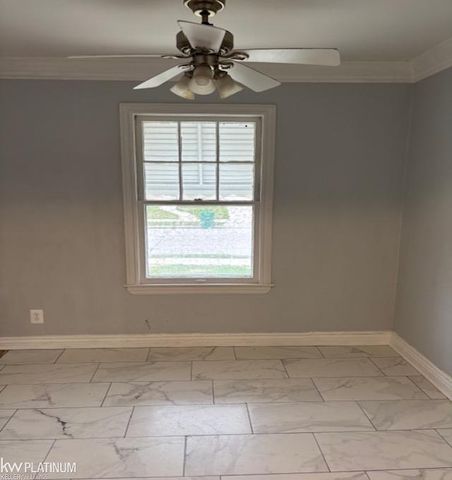 22448 Lambrecht Avenue, Eastpointe, MI 48021