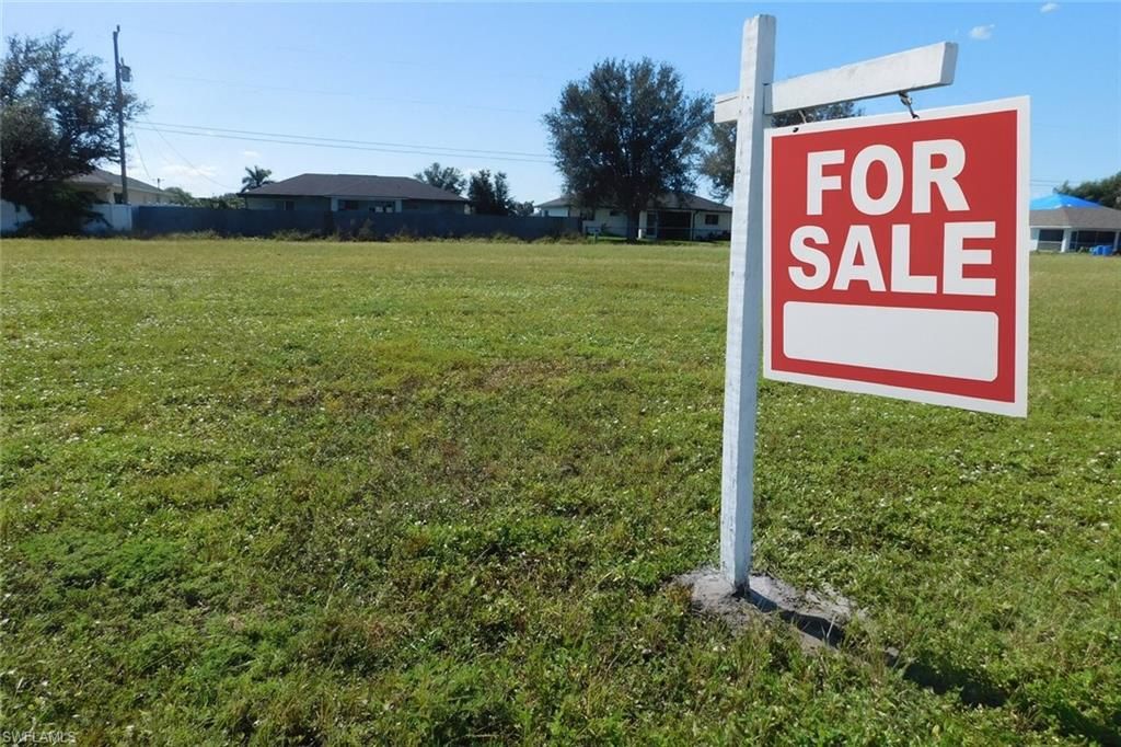 2148 Diplomat PKWY E, CAPE CORAL, FL 33909 — photo 5