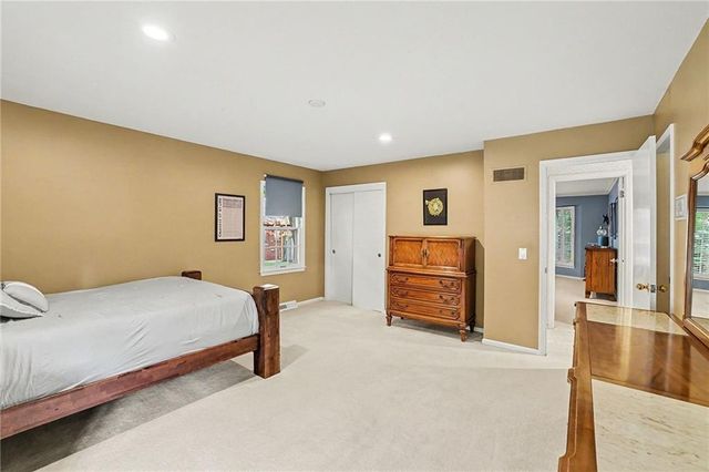 3518 W 100th Terrace, Leawood, KS 66206