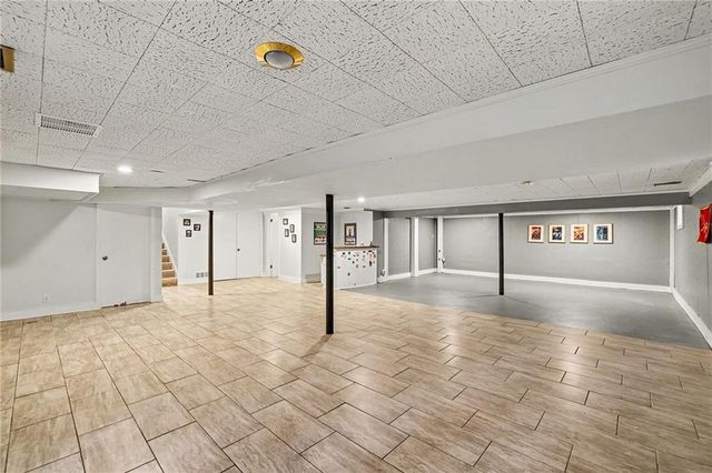 3518 W 100th Terrace, Leawood, KS 66206