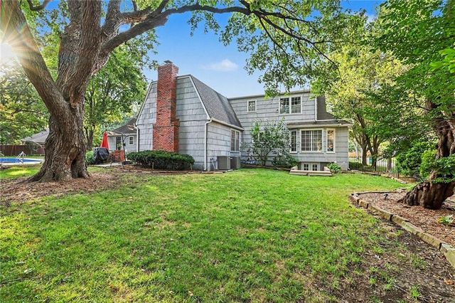 3518 W 100th Terrace, Leawood, KS 66206
