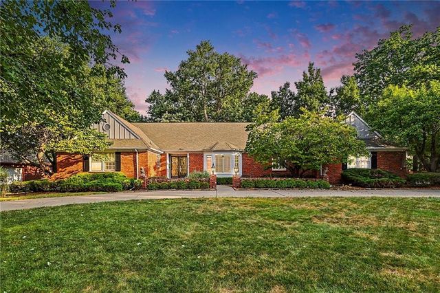 3518 W 100th Terrace, Leawood, KS 66206