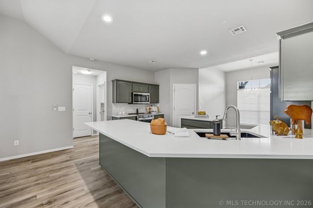 20109 E 37th Place S, Broken Arrow, OK 74014