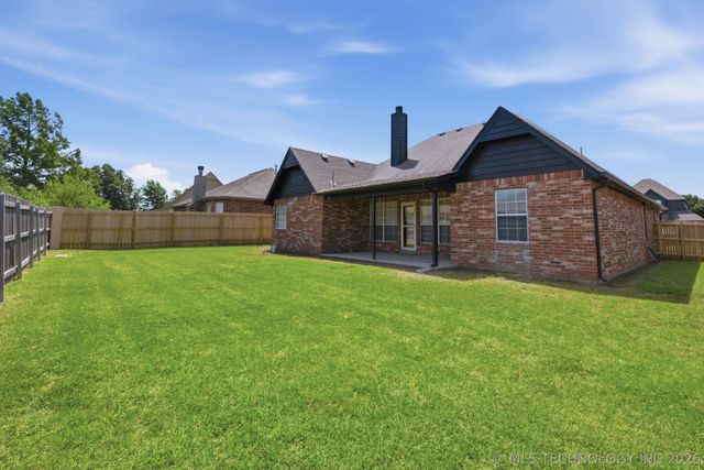 20109 E 37th Place S, Broken Arrow, OK 74014