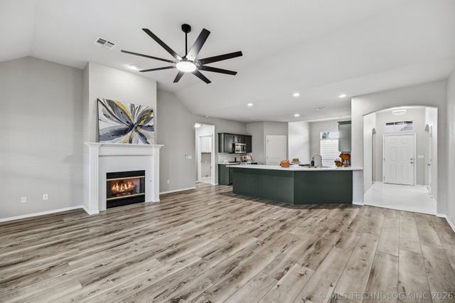 20109 E 37th Place S, Broken Arrow, OK 74014