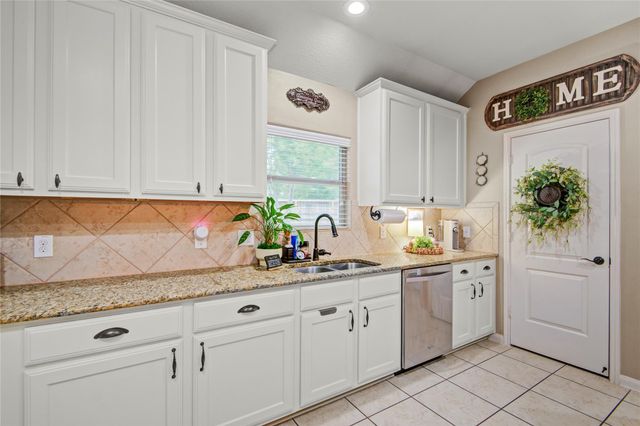 2001 Lulach Court, Conroe, TX 77301