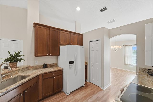 712 CYPRESS OAK CIRCLE, Deland, FL 32720