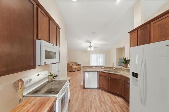 712 CYPRESS OAK CIRCLE, Deland, FL 32720
