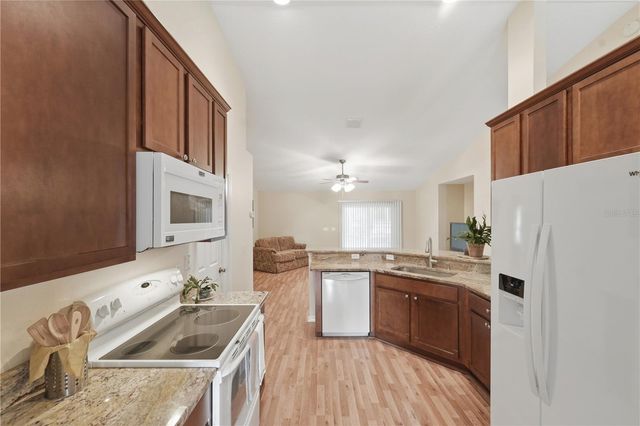712 CYPRESS OAK CIRCLE, Deland, FL 32720