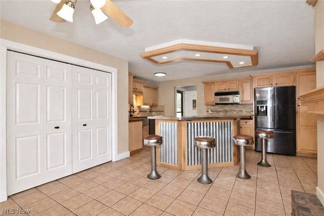 8803 Evergreen Drive, Mentor, OH 44060
