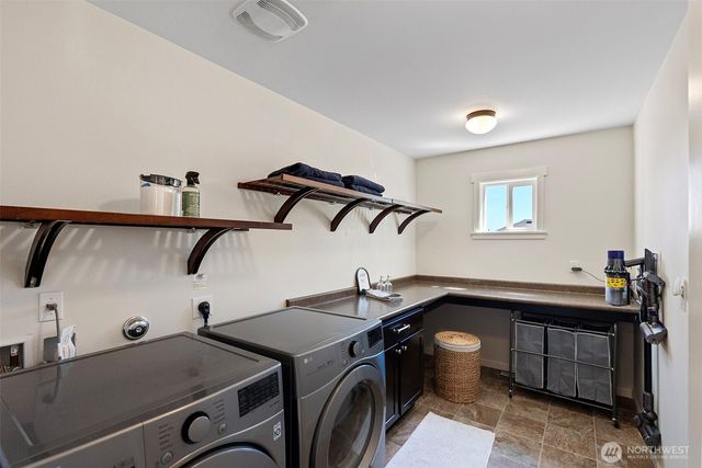 11240 Borgen Loop, Gig Harbor, WA 98332