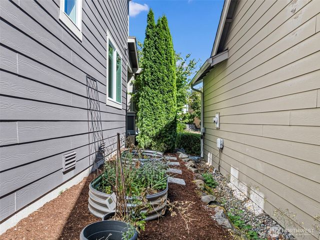 11240 Borgen Loop, Gig Harbor, WA 98332