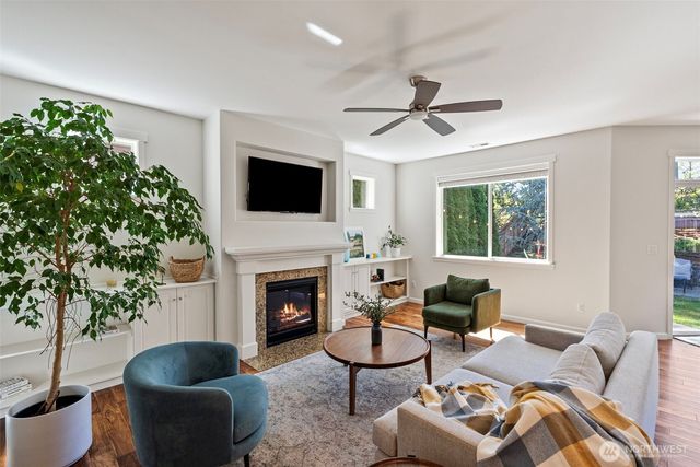 11240 Borgen Loop, Gig Harbor, WA 98332
