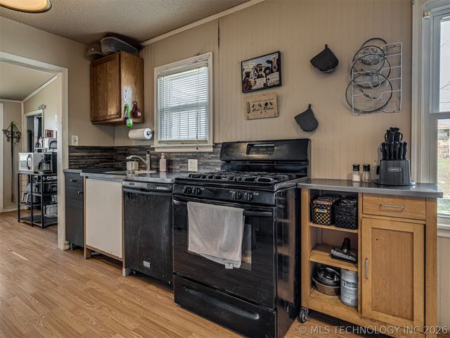 1024 N Main Street, Sand Springs, OK 74063