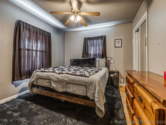 1024 N Main Street, Sand Springs, OK 74063