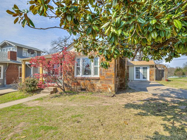 1024 N Main Street, Sand Springs, OK 74063