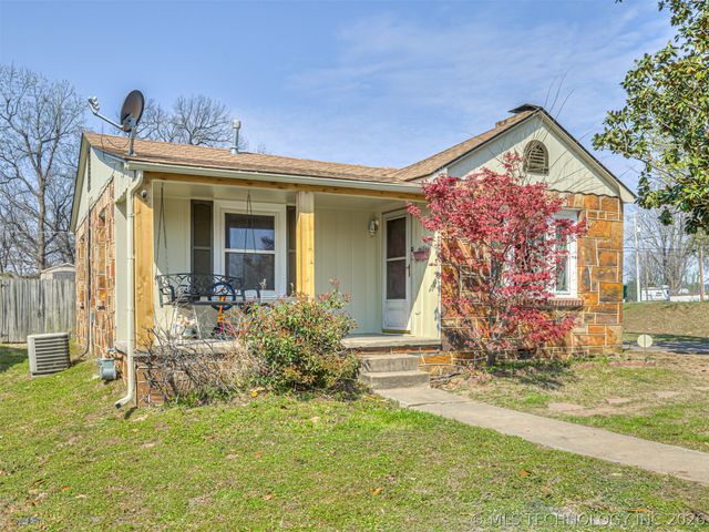 1024 N Main Street, Sand Springs, OK 74063