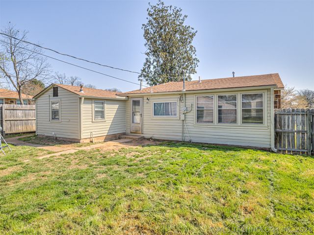 1024 N Main Street, Sand Springs, OK 74063